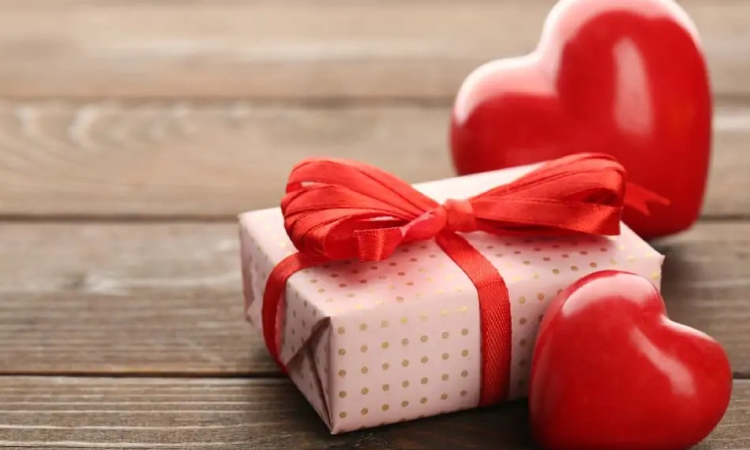 12 de junho ou Valentine's day? Saiba o Dia dos Namorados original.