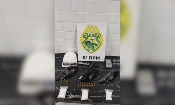 AÇÃO POLICIAL EM IBEMA: TRÊS SÃO PRESOS COM ARSENAL E COCAÍNA NA AVENIDA NEI NAPOLI