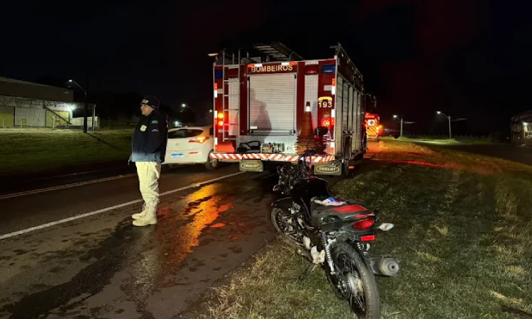 Acidente na BR-277 deixa duas pessoas feridas em Cascavel