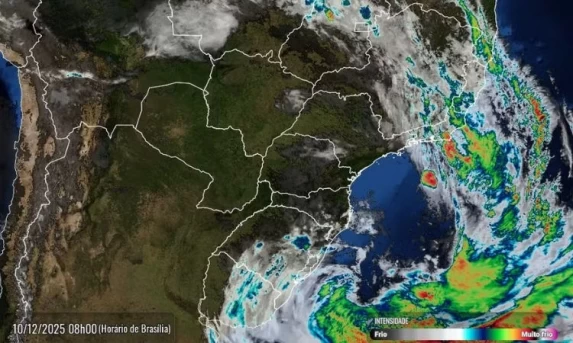 Alerta no Paraná: Ciclone Causa Chuva Intensa e Ventos que Podem Chegar a 80 km/h