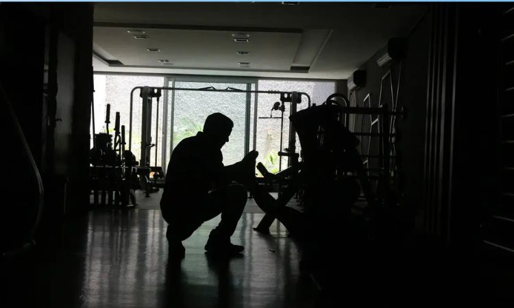 APAGÃO NO SUL: Incêndio em Subestação no Paraná Deixa Milhões de Consumidores Sem Energia