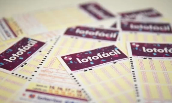 APOSTA DE CURITIBA FATURA MAIS DE R$ 1 MILHÃO NA LOTOFÁCIL