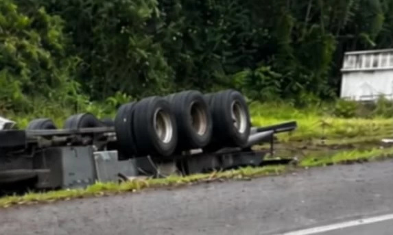 Atenção Motoristas: BR-277 terá interdição total nesta terça-feira (30) para remoção de contêiner em Guaraniaçu