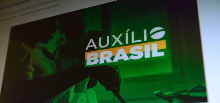 Auxílio Brasil é pago a beneficiários com NIS de final 8.