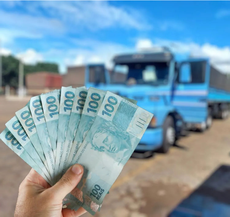 Auxílio Caminhoneiro: Motoristas devem fazer autodeclaração até esta segunda; veja como