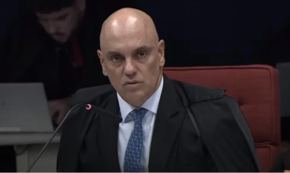 Banco do Brasil cancela cartão de crédito de Alexandre de Moraes após sanção internacional