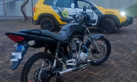 BARULHO E IRREGULARIDADE: Motocicleta com escapamento adulterado é apreendida pela PM em Catanduvas