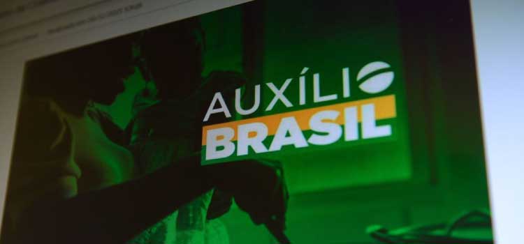 BENEFÍCIO: Auxílio Brasil é pago hoje a beneficiários com NIS de final 3.