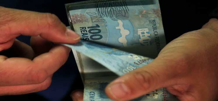 BENEFÍCIO: Beneficiários do Auxílio Brasil com NIS final 9 recebem hoje.
