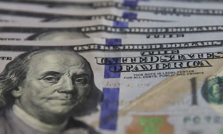 Bolsa bate recorde, e dólar cai para menor valor em mais de um ano
