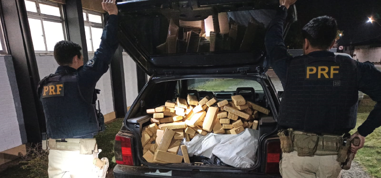 Candói- PRF apreende 226 kg de maconha em veículo com pane mecânica