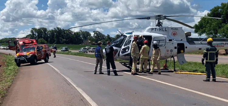 CASCAVEL: Aeromédico socorre vítima grave de capotamento na BR 467.