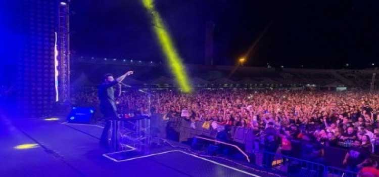 CASCAVEL: Em show histórico, Gusttavo Lima se apresenta para mais de 15 mil pessoas no Estádio Olímpico Regional.