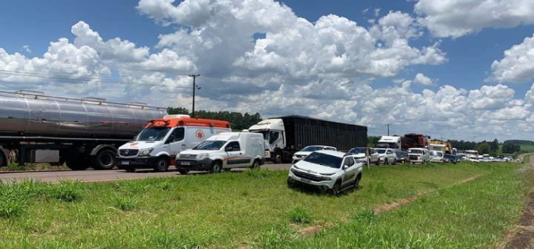 CASCAVEL:  Gravíssimo acidente deixa sete pessoas feridas na BR-467.