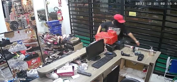CASCAVEL: Loja é invadida pela segunda vez no mês.