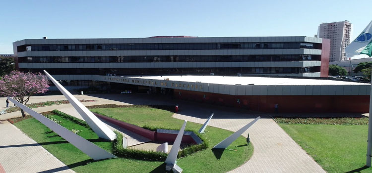 CASCAVEL: Mais de 10,5 mil candidatos farão provas do Concurso Público neste fim de semana.
