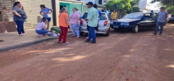 CASCAVEL: Mulher é atropelada após colisão entre carros no Brasmadeira.