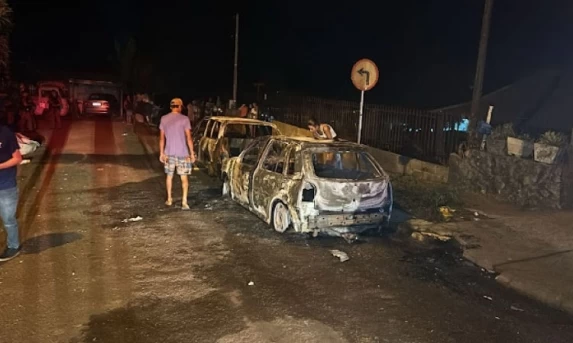 CASCAVEL: Troca de tiros, homens baleados e carros incendiados são registrados.