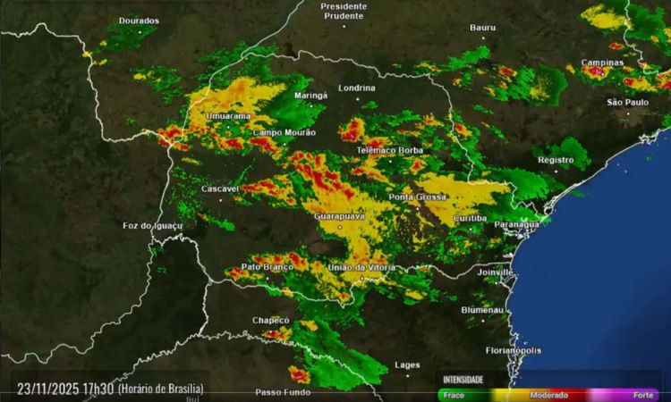 CHUVA INTENSA FAZ 32 ESTAÇÕES NO PARANÁ ATINGIREM MÉDIA HISTÓRICA DO MÊS