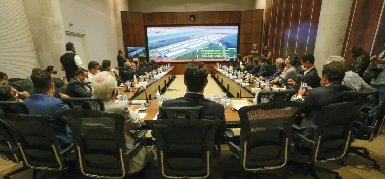 Com apoio do Estado, Lar anuncia investimento de R$ 2,4 bilhões