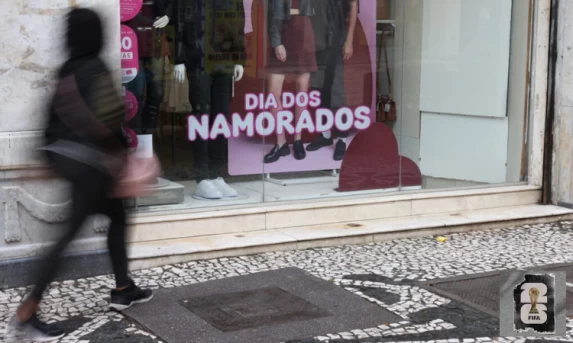 Com Copa do Mundo e Dia dos Namorados, comércio paranaense projeta junho histórico