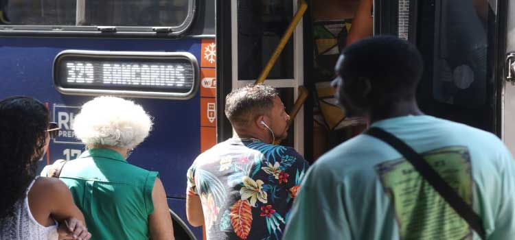 COVID-19: Brasil tem 1.310 casos e 10 mortes em 24 horas.