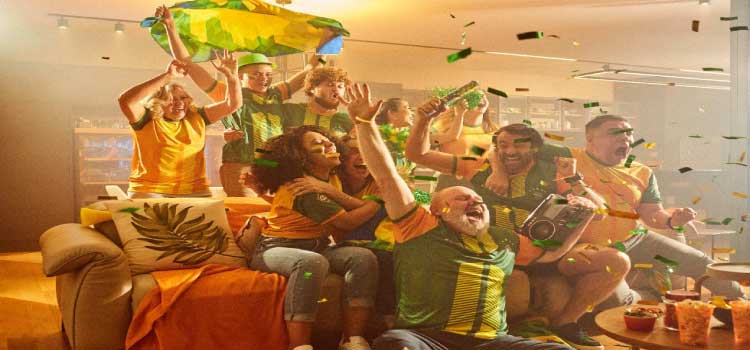 Cresol convoca torcida de cooperados com sua nova campanha baseada na Copa do Mundo.