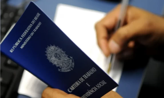 BC informa que teto para rotativo vale a partir desta quarta-feira