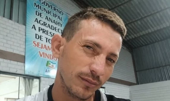 DESAPARECIDO: Família busca por homem sumido em Anahy; pertences foram encontrados à beira de riacho