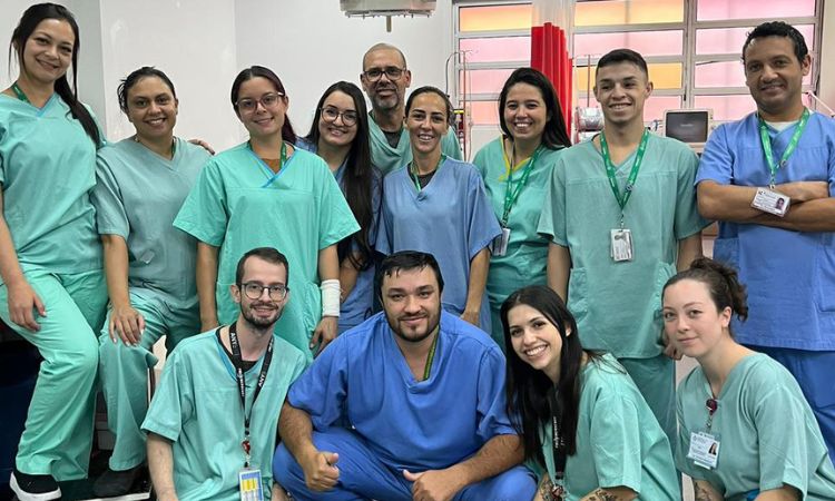 Dia da Enfermagem: Paraná celebra atuação de mais de 2,5 mil profissionais na rede estadual