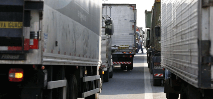 ECONOMIA: ANTT atualiza piso do frete rodoviário; reajuste médio vai de 7,06% a 8,99%.