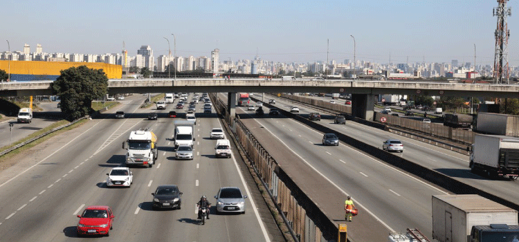 ECONOMIA:  Auxílios Caminhoneiro e Taxista serão pagos hoje.