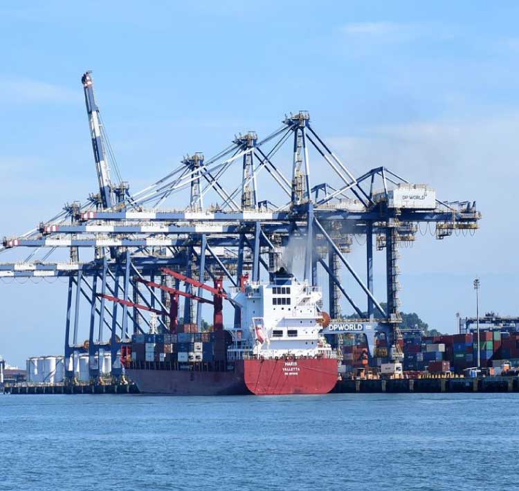 ECONOMIA: Balança comercial registra superávit de US$ 4,16 bilhões em agosto.