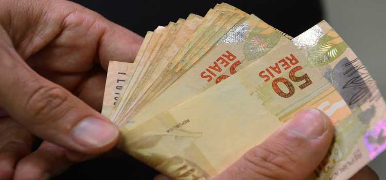 ECONOMIA: Bancos já podem fazer empréstimo consignado do Auxílio Brasil e BPC.