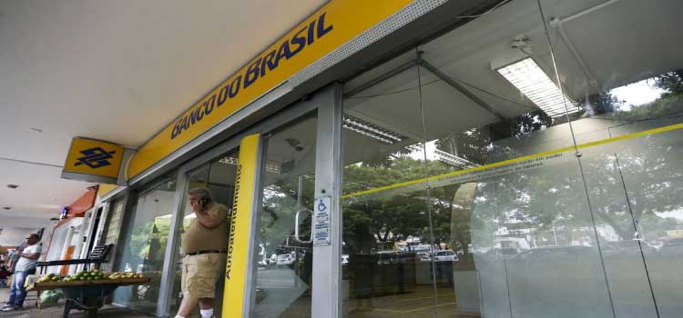 ECONOMIA: BB torna-se primeiro banco a oferecer crédito pessoal pelo whatsApp.