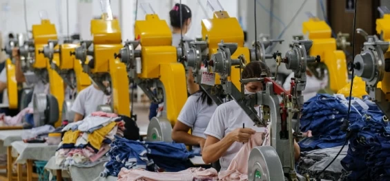 ECONOMIA: Com taxa de 5,4%, Paraná segue com um dos menores índices de desemprego do País.