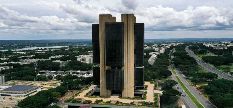 ECONOMIA: Copom faz sexta reunião do ano nesta semana.