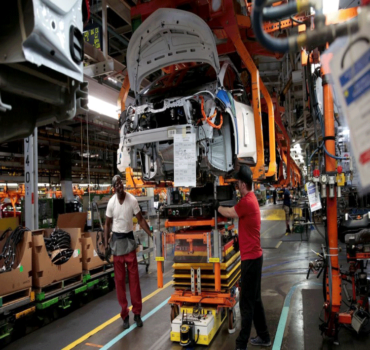 Economia cresce 1,2% no segundo trimestre do ano, afirma o IBGE.