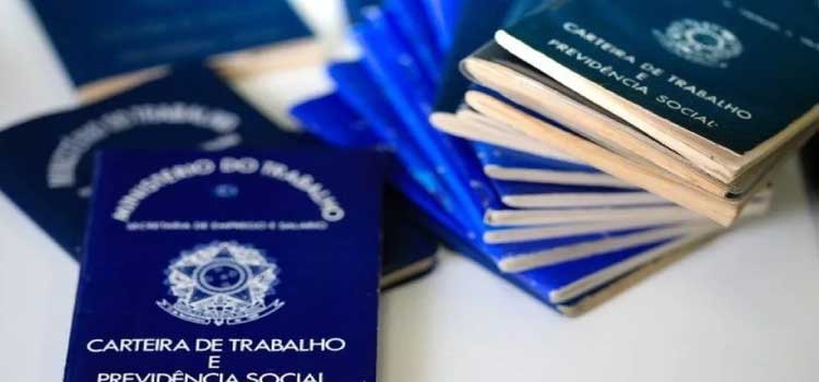 ECONOMIA: Desemprego cai para 8,9% em agosto, menor patamar em sete anos.