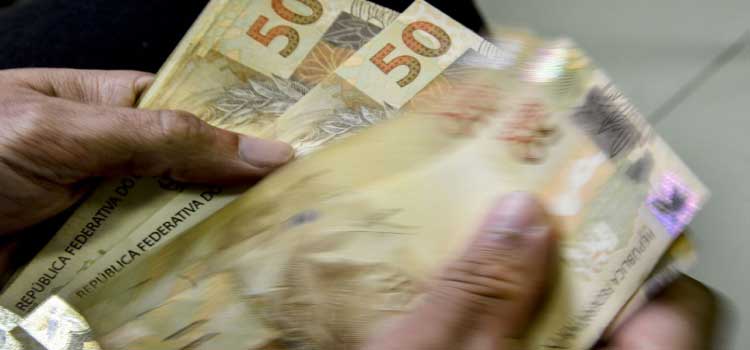 ECONOMIA: Governo Central tem superávit primário recorde para junho.