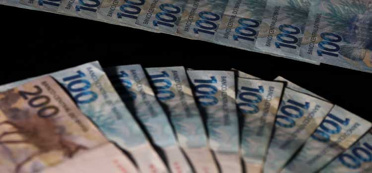 ECONOMIA: Governo Central tem superávit primário recorde para meses de julho.