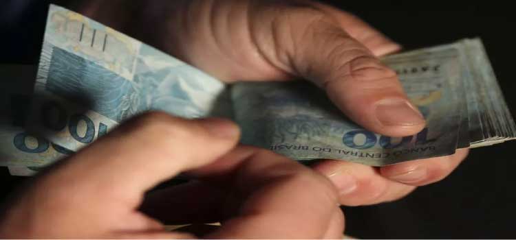 ECONOMIA: Lucro do FGTS; como calcular o valor que será depositado.