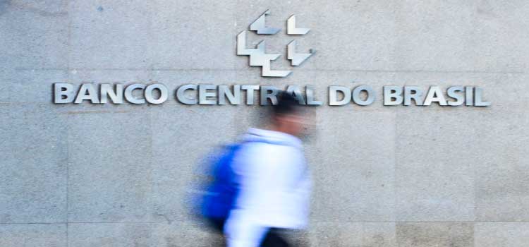 ECONOMIA: Mercado financeiro projeta inflação de 6% em 2022.