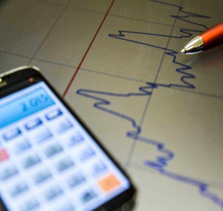 ECONOMIA: Mercado financeiro reduz projeção da inflação de 7,15% para 7,11%.