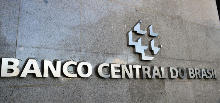 ECONOMIA: Mercado prevê PIB de 2,24% este ano.