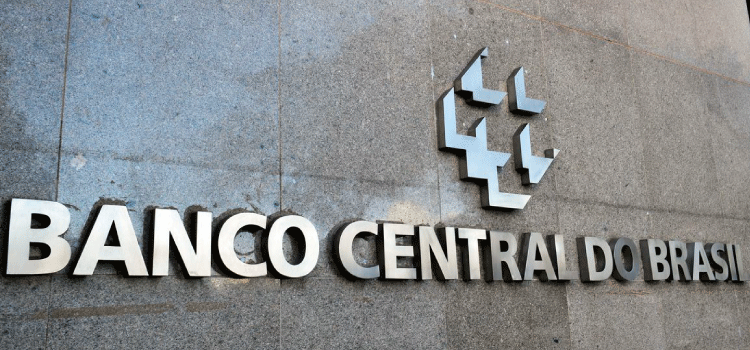 ECONOMIA: Para 2023, BC eleva estimativa de inflação de 4,6% para 5%.