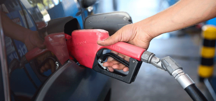 ECONOMIA: Petrobras reduz preço de venda do diesel para as distribuidoras.