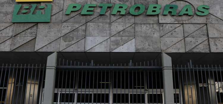 ECONOMIA: Petrobras tem lucro líquido de US$ 8,8 bilhões no 3º trimestre.