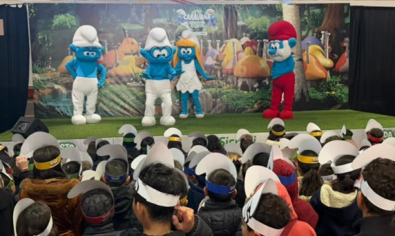 Educação e Meio Ambiente: Caravana Sicredi & Smurfs chega a Quedas do Iguaçu para conscientizar estudantes sobre sustentabilidade