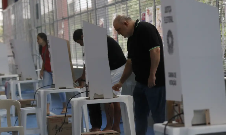 Eleições: o que é permitido e proibido na hora de votar